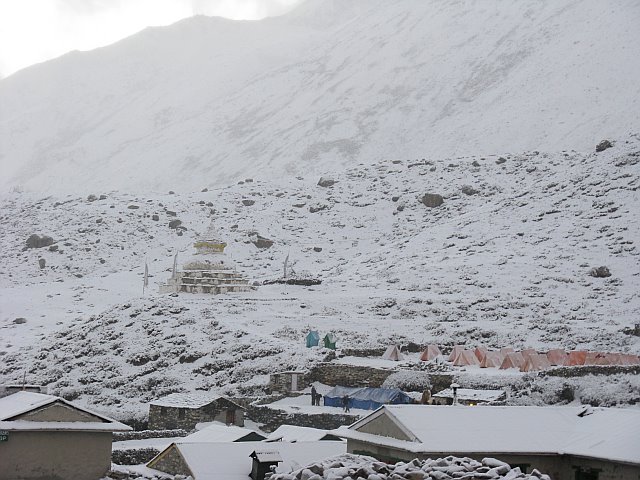 Dingboche in the snow (photo: Justin Merle)