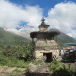 Sama Gaon chorten looking up towards BC (Phunuru Sherpa)