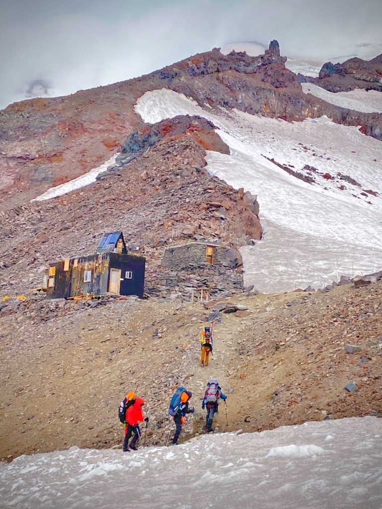 Glacier Skills team rolling into Camp Muir (Nickel Wood)