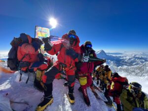 Summit of Everest (Phunuru Sherpa)