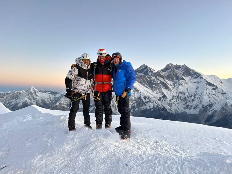 ama dablam summit